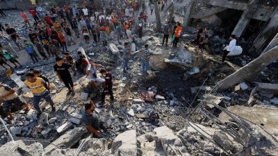 Foto:(Tempo) Rusia Kirimkan 27 Ton Bantuan Kemanusiaan ke Jalur Gaza