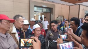 Rapat Paripurna DPRD Kab. Banjar Tidak Menenuhi Kuorum Karena Tidak Hadirnya Beberapa Fraksi Anggota Dewan