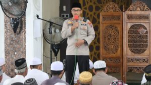 Polres Batola laksanakan Ukhuwah Harkamtibmas Di Mesjid Agung Al Anwar Kec Marabahan Kab Batola
