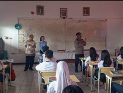 Polsek Metro Gambir Gelar Penyuluhan dan Deklarasi Gerakan Anti Tawuran di SMP St. Paulus