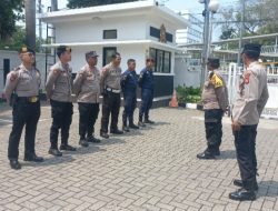 Selama Pilkada, Kantor KPUD DKI Jakarta Dijaga Ketat Oleh Satgas Preventif Ops. Mantap Praja Polsek Senen
