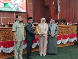 Wakil Ketua DPRD Kota Depok Yeti Wulandari,S.H Pimpin Rapat Paripurna DPRD Kota Depok