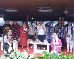 Camat Serpong Utara Dahlan S.Sos 1000 Perempuan Siap Pilah olah Sampah Mampu Meningkatkan Ekonomi Rakyat