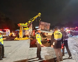 Truk Rem Blong di GT Tol Ciawi, 8 Orang Meninggal Dunia