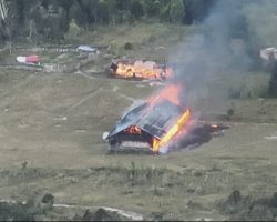 Akibat Perselingkuhan, Komplotan KKB Serang Warga dan Bakar Bangunan
