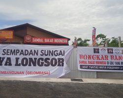 Pemkot Depok Segel Bangunan Sambal Bakar Indonesia Karena Berdiri pada Garis Sempadan Sungai Kali Ciliwung