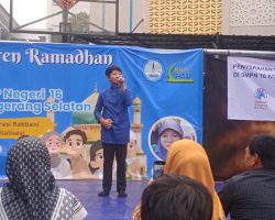 Daffa Syawlan Menghibur Siswa SMP Negeri 16 Kota Tangerang Selatan dalam Acara Pesantren Ramadhan 1446 H