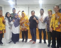 Yayasan AMWAY Peduli Memberikan Bantuan Alat Tulis Sekolah di SMP Negeri 16 Kota Tangerang Selatan
