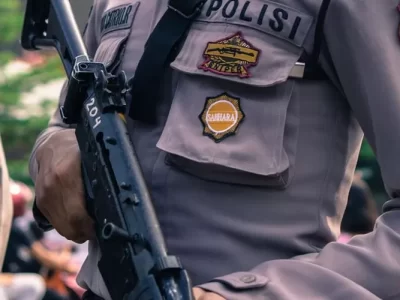 https://www.hops.id/trending/pr-2942114838/pangkat-polisi-lengkap-dari-terendah-sampai-tertinggi-catat-buat-pedoman
