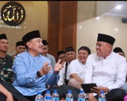 Wali Kota dan Wakil Wali Kota Bekasi Kompak Hadiri Santunan dan Bukber Yatim Dhuafa di Komplek DDII