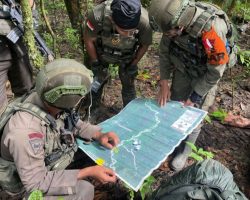 Penyisiran Zona Merah oleh SAR Korps Brimob Polri di Lokasi Hilangnya Iptu Tomi Marbun