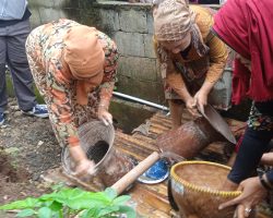Nina Suzana :  Nyuci Perabotan Merupakan  Budaya Depok yang Harus dilestarikan dan Dikembangkan