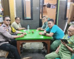Tekan Premanisme, Bhabinkamtibmas Kampung Rawa Aktif Sambangi Pos Kamling