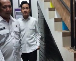Gibran Sidak Puskesmas Jatiasih: Perkuat Layanan Kesehatan di Kawasan Padat Penduduk
