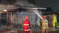 Kebakaran Toko Hazby Jaya di Kota Bekasi, Pemilik Lihat Kilatan Seperti Las