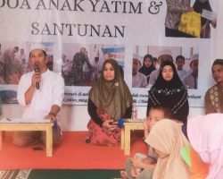 Pulang dari Tanah Suci, Riswatun dan Yayasan Husni Amanah Mulia Tebar Berkah untuk Yatim