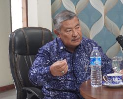 Prof. Dr. Amsal Bakhtiar: Dari Lembah Bukit Barisan ke Panggung Akademik Dunia