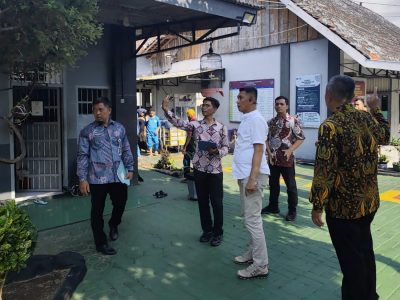 Kalapas RM Kristyo Nugroho Pimpin Trolling, Pastikan Lapas Jember Tetap Kondusif