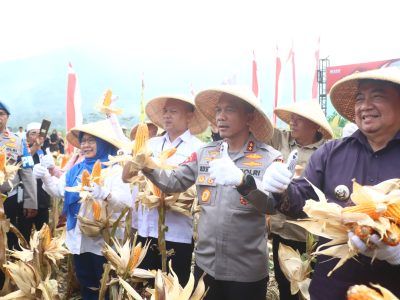Panen Raya Jagung di Garut, Polda Jabar Wujudkan Dukungan Ketahanan Pangan Nasional