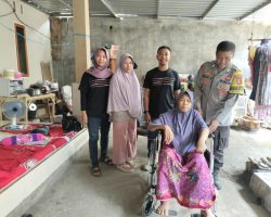 Bripka Agus Salim Salurkan Bantuan Kursi Roda, Ajak Warga Peduli Sesama