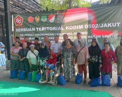 Kodim 0502/Jakarta Utara Gelar Baksos dan Bagi 1.000 Paket Sembako di HUT ke-80 TNI