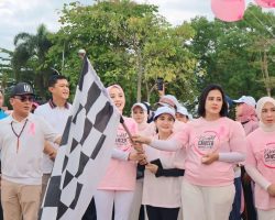 Polda Kalteng dan Bhayangkari Gelar Jalan Sehat Dukung Penyintas Kanker Payudara