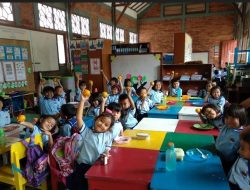 Santri TK di Al-Zaytun Diajarkan Menyanyikan Lagu Indonesia Raya Tiga Stanza