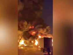 Kebakaran Pabrik Sandal Swallow di Medan, Diduga Berawal dari Gudang Solar