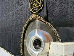 Sejarah Hajar Aswad, Pernah Dicuri 22 Tahun dan Dikembalikan dalam Kondisi Terpecah