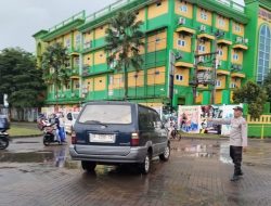 Strong Point Sore Hari, Polsek Panongan Atur Lalu Lintas di Perempatan Lugano Citra Raya