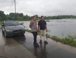 Kapolsek Panongan Cek Langsung Daerah Rawan Banjir, Pastikan Kondisi Masih Terkendali