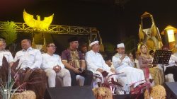 Safari Ramadhan, KDM Disambut Ribuan Warga di Tambun Bekasi