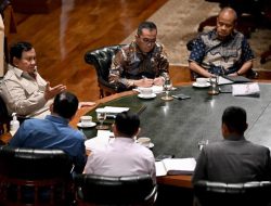 Presiden Prabowo Gelar Rapat di Hambalang, Bahas Pendidikan, Geopolitik, hingga Kesiapan Mudik Lebaran