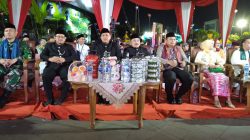 Walikota Bekasi dan Jajaran Bersama Masyarakat Merayakan Lebaran Kota Bekasi di Plaza Patriot