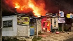 Empat Kios di Pulogebang Terbakar, 13 Unit Damkar Dikerahkan