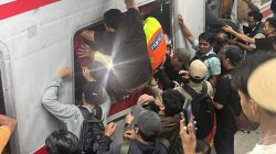 Tabrakan KRL dan KA Argo Bromo Anggrek di Bekasi Timur, Empat Tewas