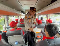 Ratusan Massa GSPMII Berangkat ke Monas, Pengamanan Humanis Polisi Jaga Situasi Kondusif