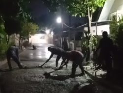 Ike Rahmawati sebagai Pj Kades Sumberjaya Beri Program Nyata untuk RW 13 melalui Pengecoran Jalan