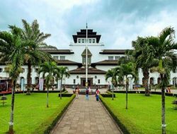 Provinsi Sunda: Warisan Budaya atau Tantangan bagi Persatuan Indonesia?
