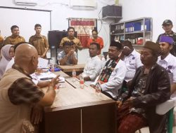 Rahmat Hidayat Daftar Calon Kades Karang Satria, Ratusan Simpatisan Antar ke Kantor Desa