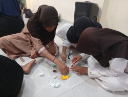 Mahasiswa IAI Al-Azis Ajarkan Anak Yatim Matematika Kreatif Lewat Pembuatan Cokelat Karakter