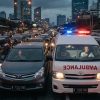 Enggan Minggir dari Ambulans, Pengendara Bisa Kena Sanksi