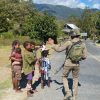 Patroli Humanis Satgas Damai Cartenz Jaga Kamtibmas di Distrik Muara Puncak Jaya