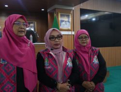 Wiwiek Hargono Serukan Pesantren Perkuat Karakter Santri Menuju Generasi Emas 2045