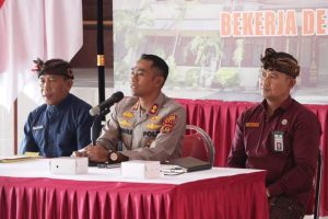Kapolres Klungkung Buka Secara Langsung Kegiatan Pembinaan Rohani Agama Hindu