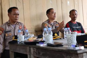 Imbau Warga Untuk Menjaga Kamtibmas, Wakapolres Dengarkan Curhatan Para Montir