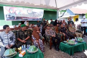 Mewakili Dandim 1420/Sidrap, Kasdim Menyerahkan Rumah Ibu Fatimah dalam Peresmian RTLH Tahap 3 Serentak oleh Pangdam XIV/Hasanuddin