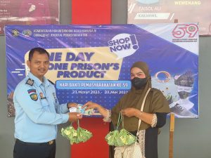 Gelar One Day One Prison Product, Hasil Karya Warga Binaan Lapas Banjarbaru Laku Diborong Petugas dan Masyarakat