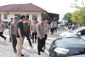 Kapolres Majalengka Didampingi Wakapolres Cek Gudang Senjata Api dan Ruang Barang Bukti