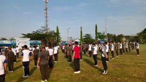 Bentuk Sinergitas Polres Batola Bersama Kodim 1005 Kab Batola melakukan Olah Raga Main Sepak Bola Bersama